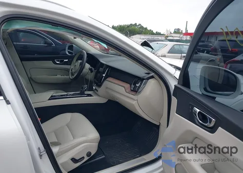 2021 Volvo Xc60 T5 Momentum from USA, damaged, VIN YV4102RK7M1856591